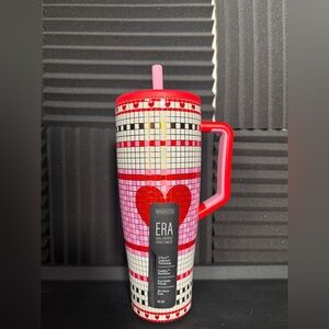 BrüMate X Anthropologie 2025 Valentine's Exclusive LOVE ON LOCK 40oz Era IN HAND